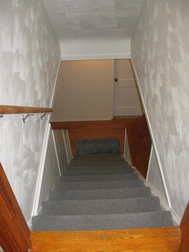 This is an example of a contemporary staircase in Philadelphia.