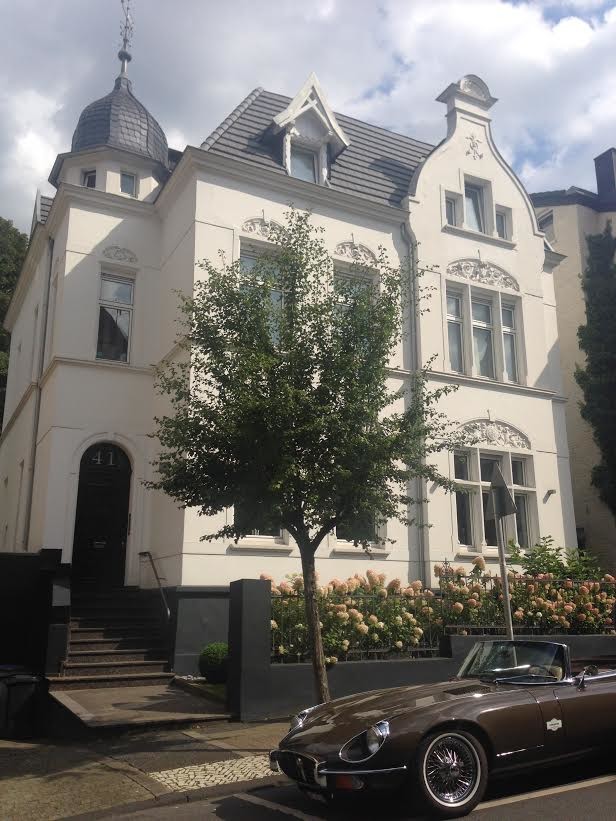 Sanierung und Umbau einer Gründerzeitvilla im Ruhrgebiet