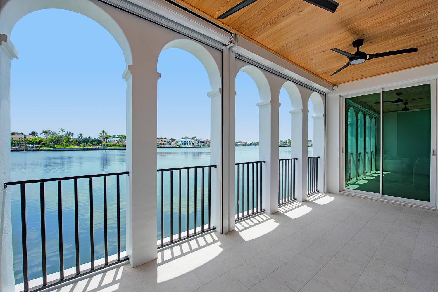 Gulf Shore renovated waterfront villa