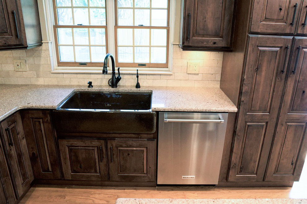 Mountain style kitchen photo in Orlando