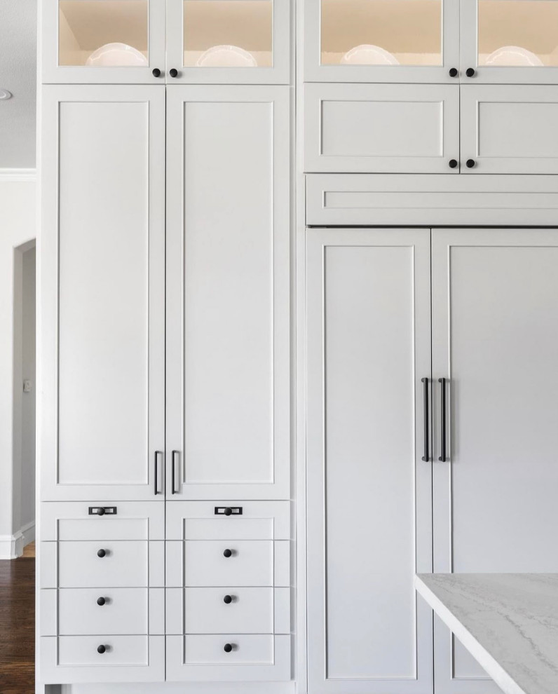 Modern White Kitchen