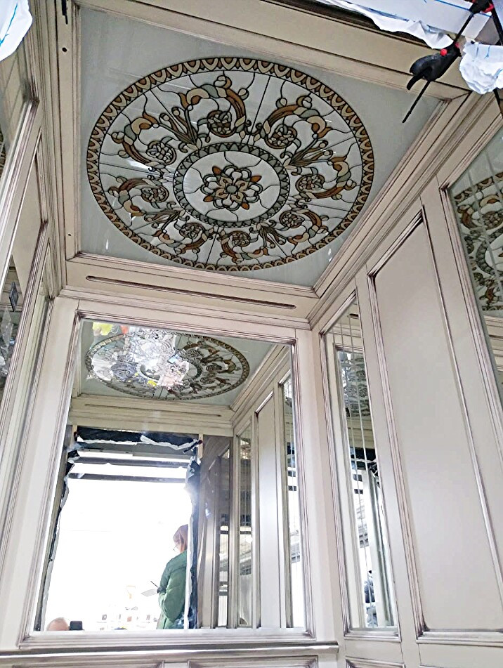 Двери/Порталы/Кухни/Стойки