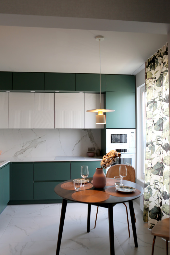 Green leaves and powder rose modern appartment