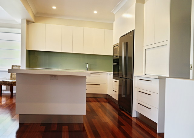 Magno Kitchens Projects contemporary-kitchen