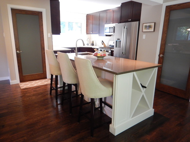 Transitional - Two tone Kitchen transitional