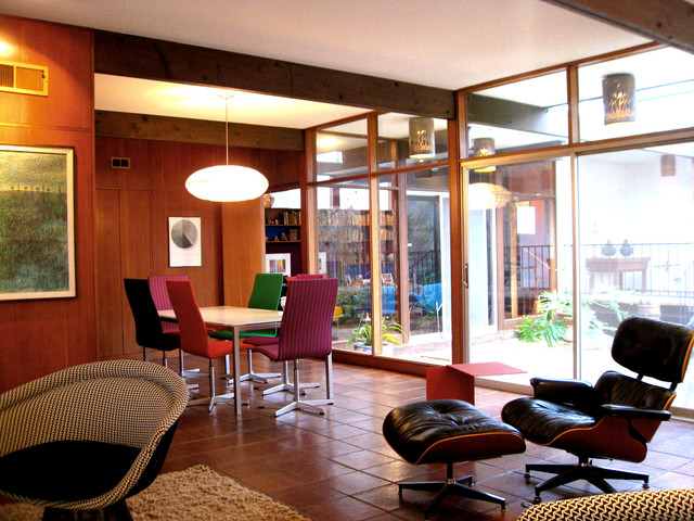 1960 S Architect S Home Refurbished With Color Textiles And