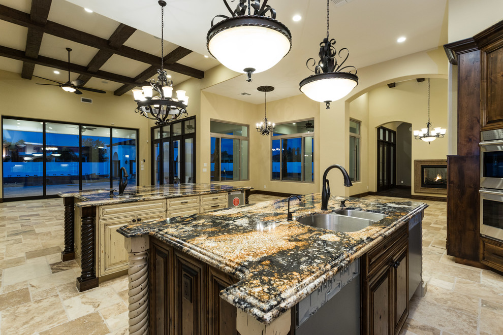 Kitchen - kitchen idea in Phoenix