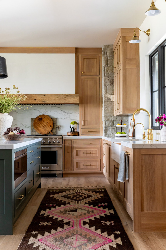 Transitional kitchen photo in Phoenix