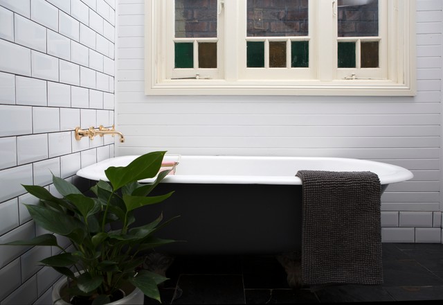 Thirroul Heritage Cottage british-colonial-bathroom