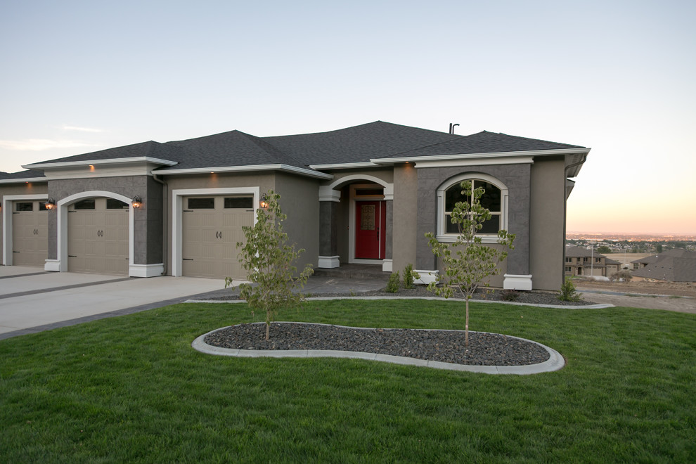 Transitional home design photo in Seattle