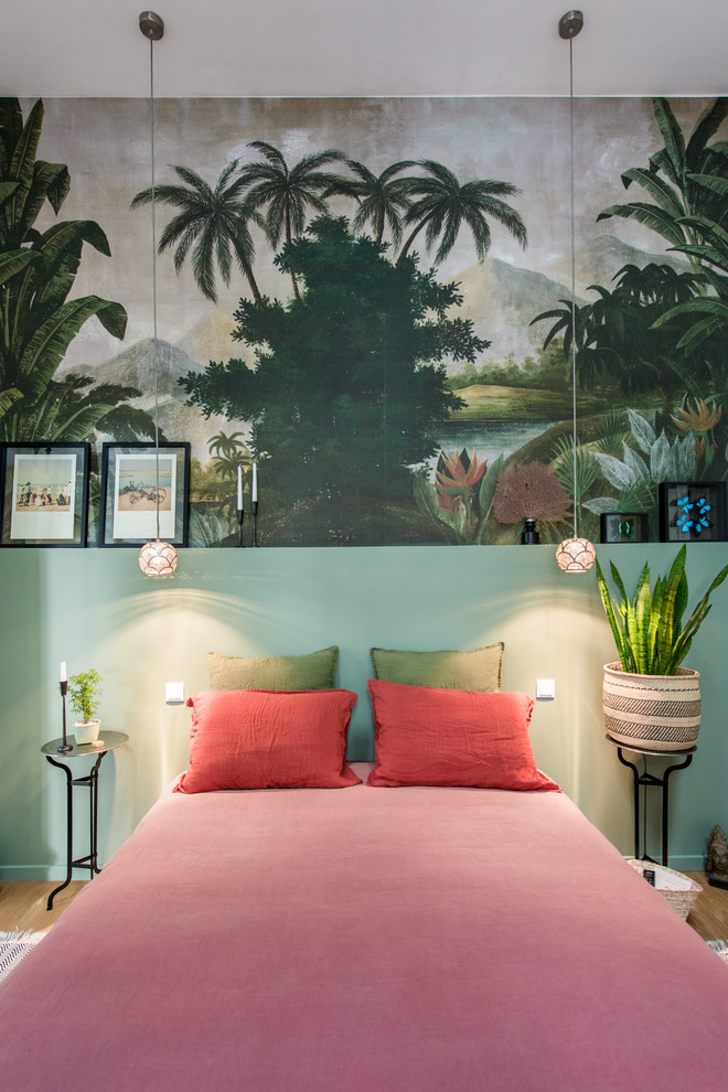 Photo of a tropical bedroom in Paris.