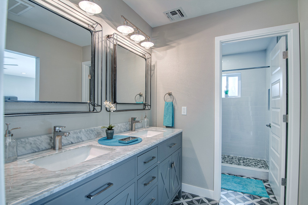 Inspiration for a transitional home design remodel in Phoenix