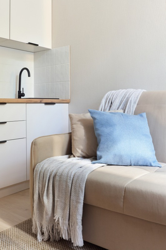 Октябрьский 403 7725