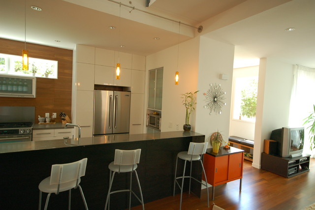 B- Line Medium 003 | kitchen modern-dining-room