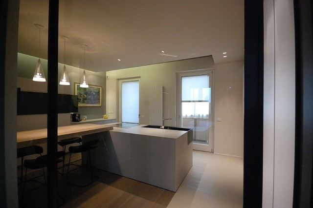 Appartamento C contemporary-kitchen