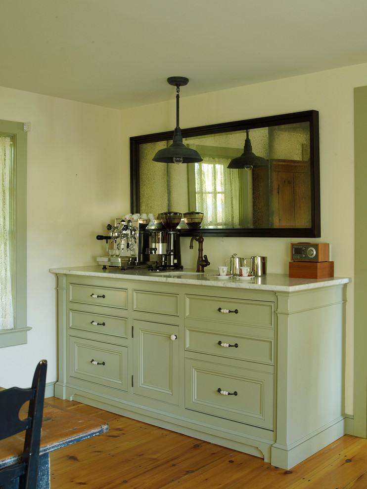 Home design - country home design idea in New York