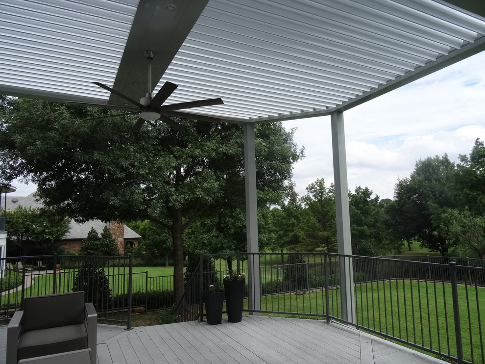 Deck - transitional deck idea in Dallas