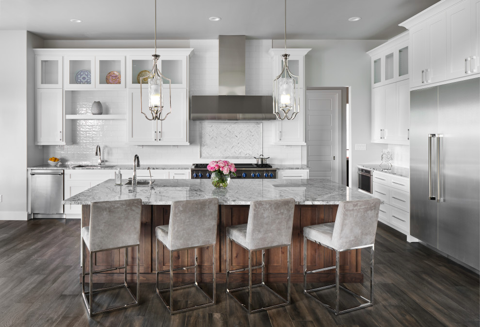 Kitchen - transitional kitchen idea