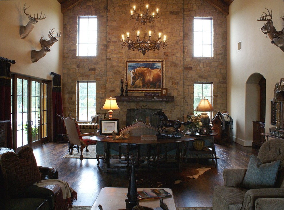 Design ideas for a country family room in Houston.