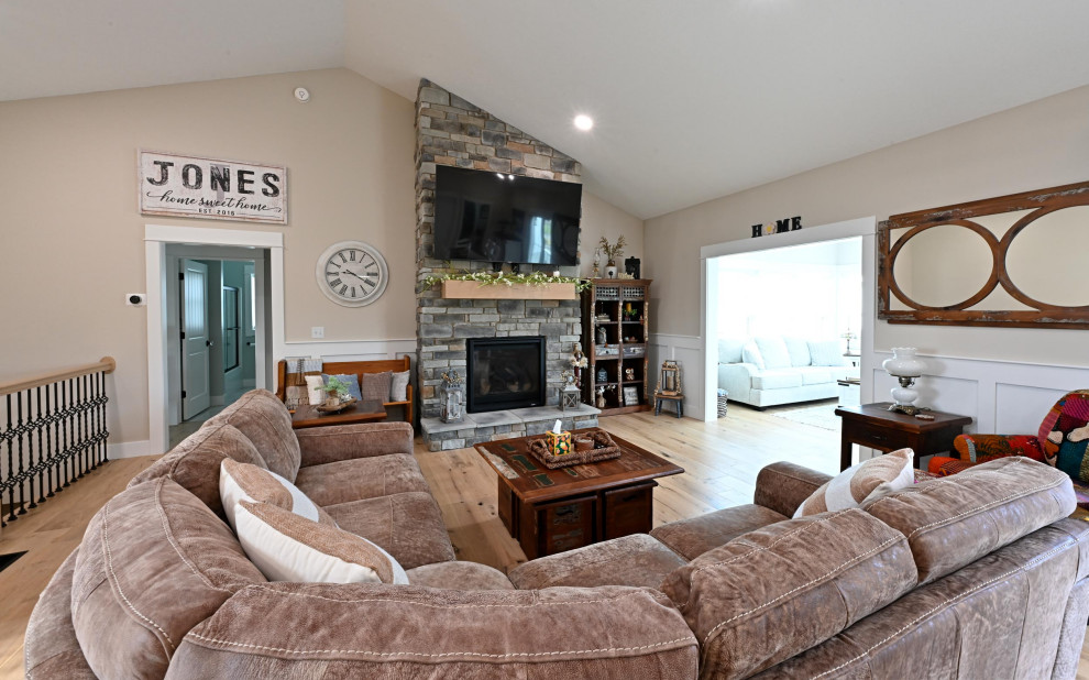 Ranch House with attached Garage