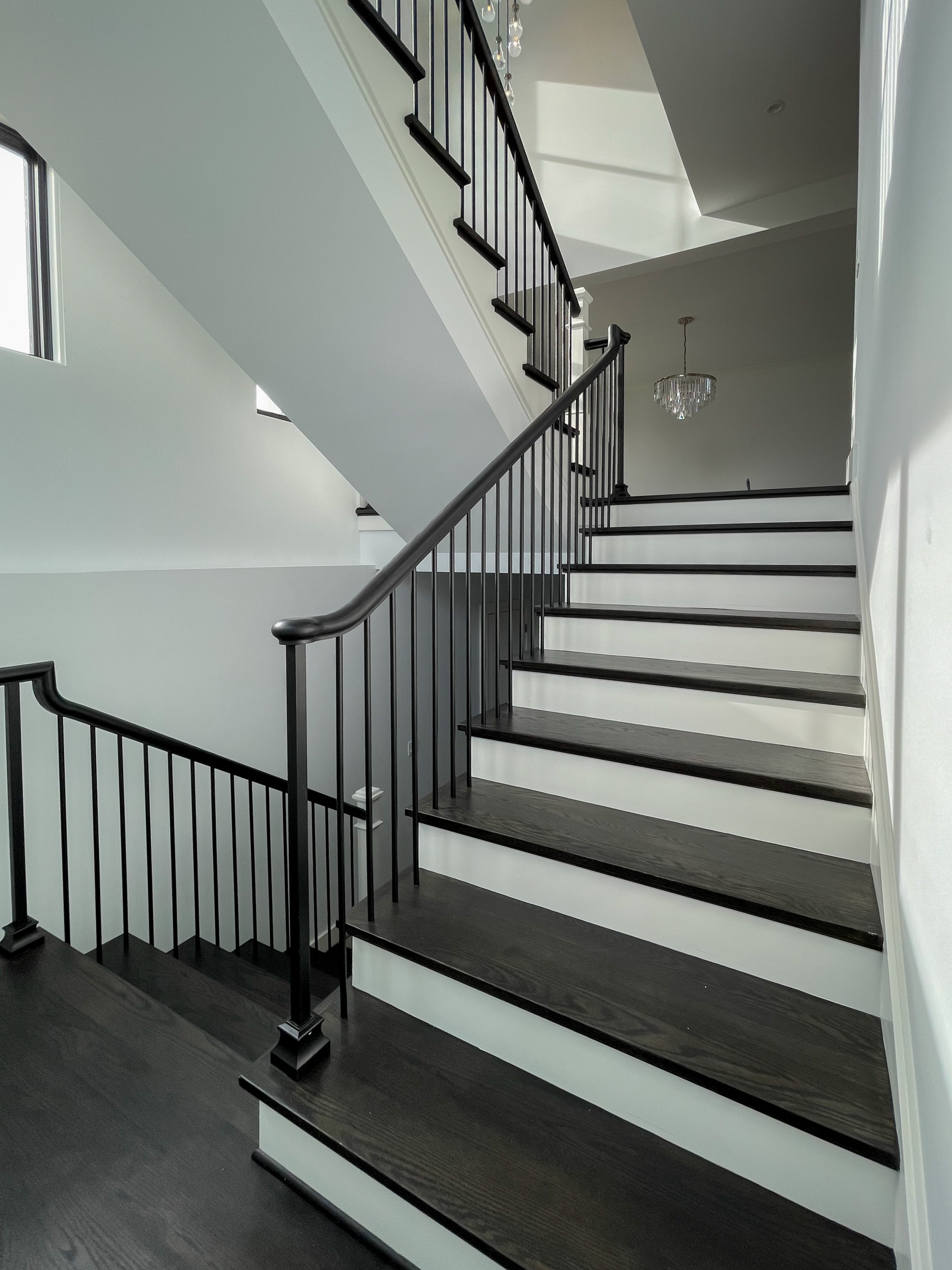 90_Classic Staircase with a Contemporary Twist, McLean VA 22101