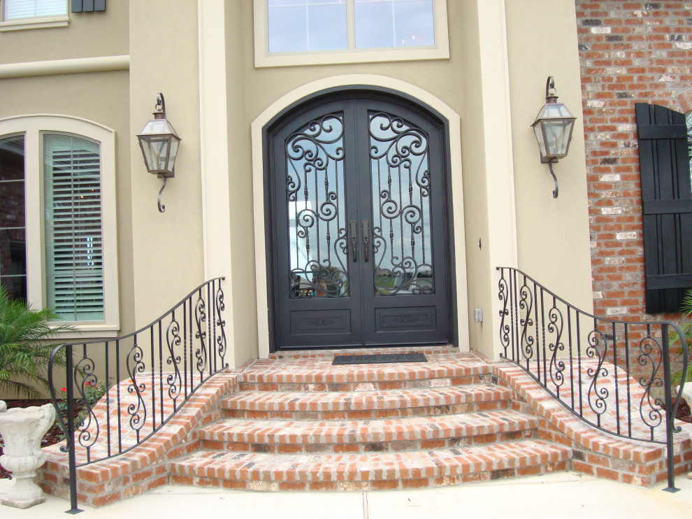 Front door - front door idea in Jackson