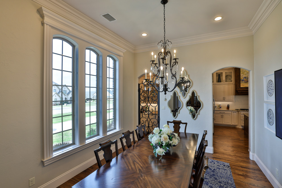 Elegant Country Estate - Dining Room - Dallas - by Fred Parker Company ...