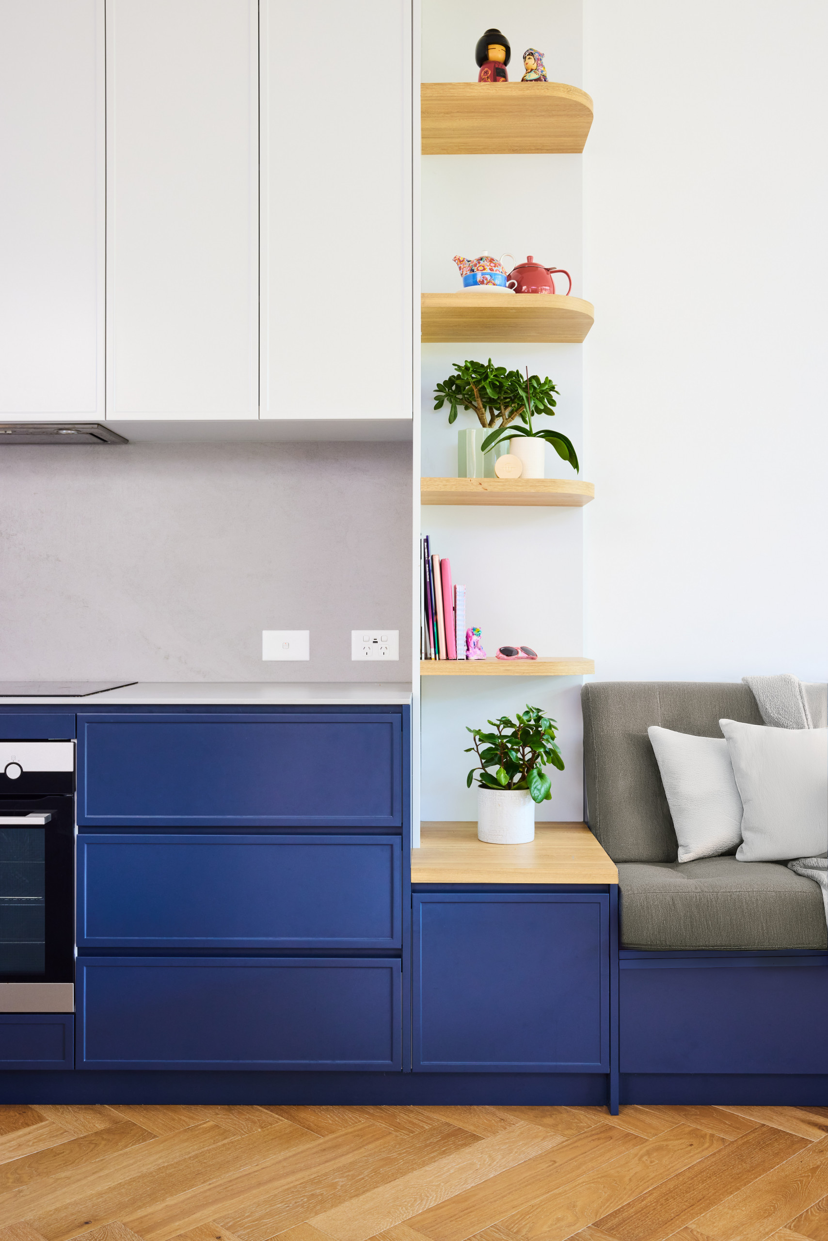 Rozelle Canvas House