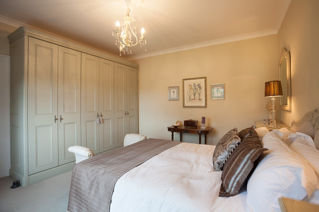 Interior designer client homes - Raspberry Designs shoot no. 1 clasico-renovado-dormitorio