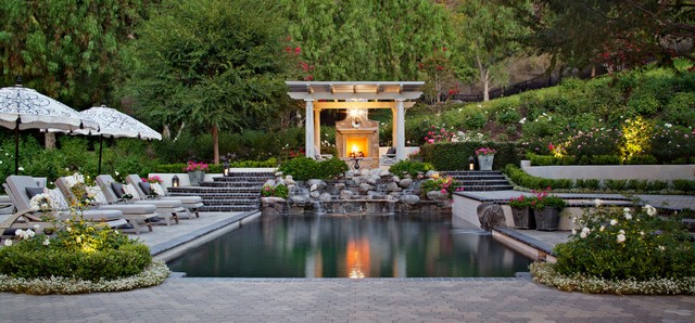 Westlake Village - French Provincial klassisk-pool