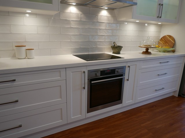 Hamptons Style Kitchen beach-style-kitchen