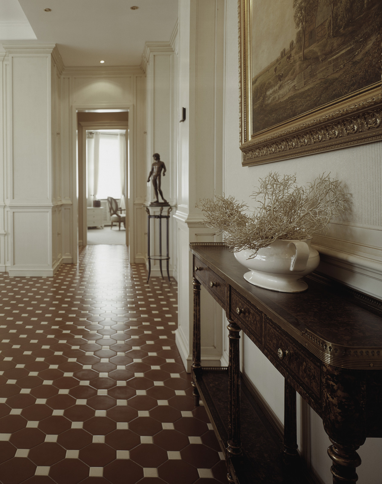 Несложная квартира белыми стихами