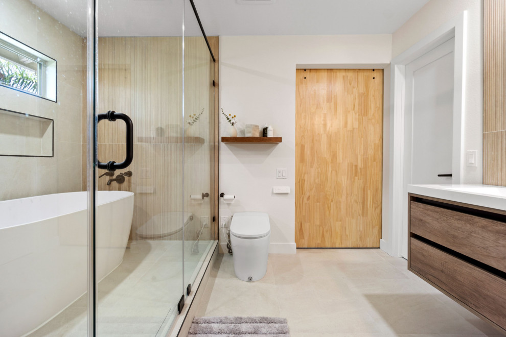 Bathroom - bathroom idea in Orange County