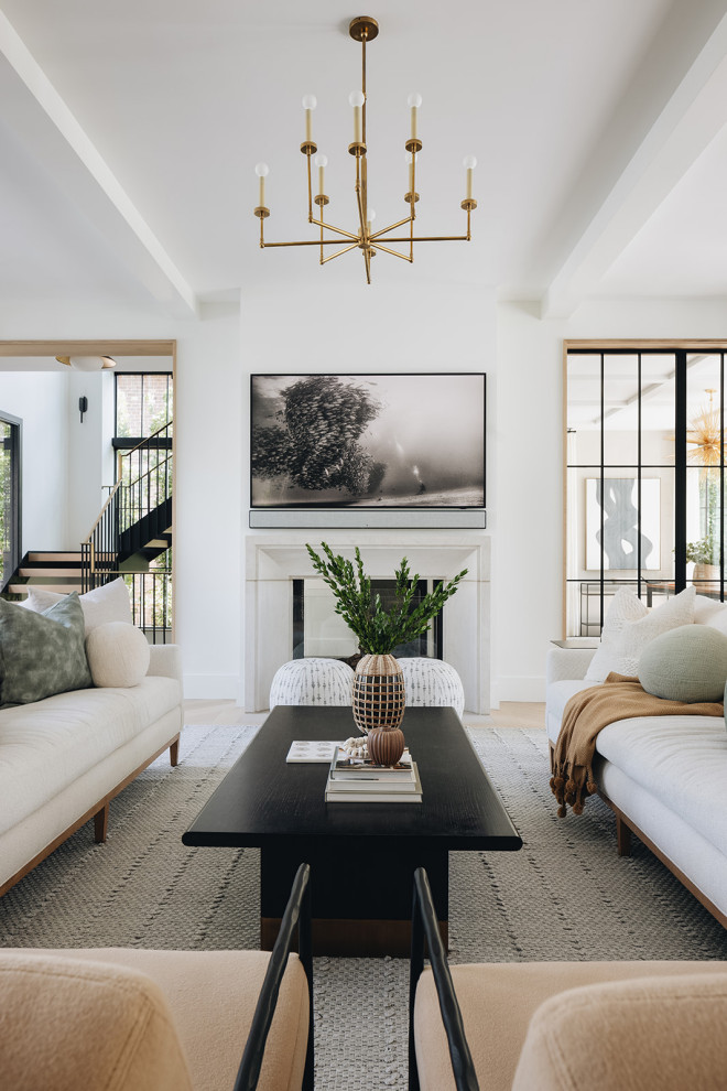 Inspiration for a transitional home design remodel in Chicago