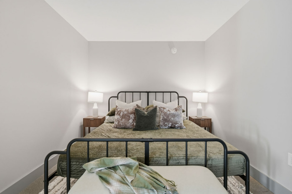 84 Middlemont
