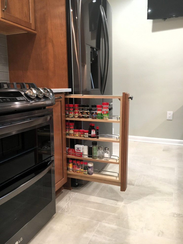 Warm Wood kitchen with Cherry cabinets