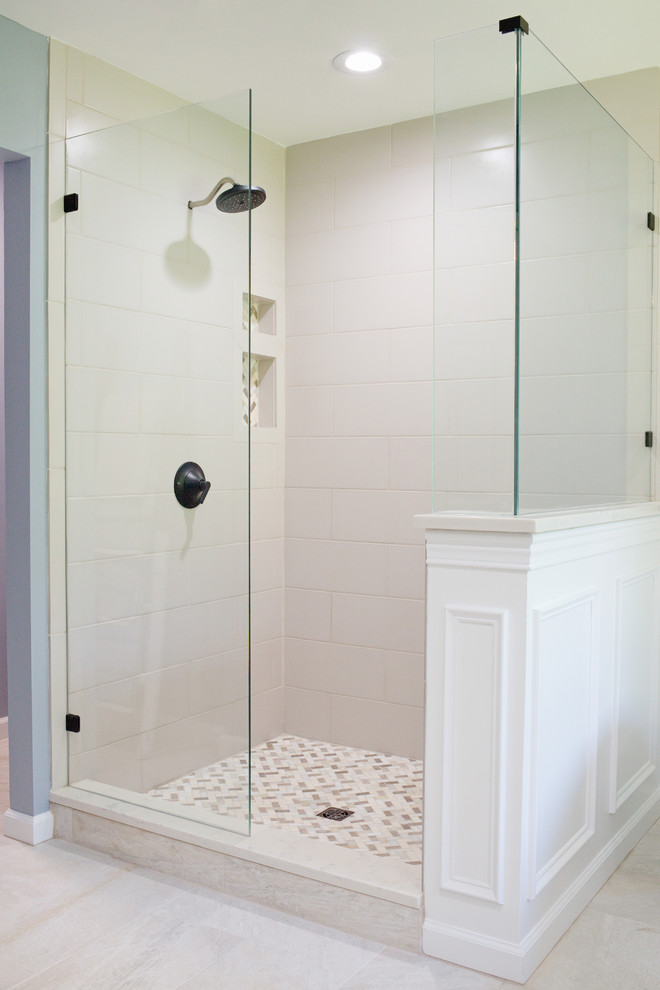 This is an example of a transitional bathroom in Cincinnati.