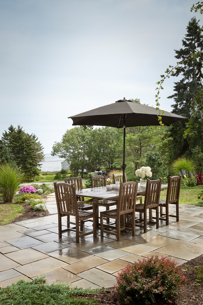 Example of a patio design in Portland Maine