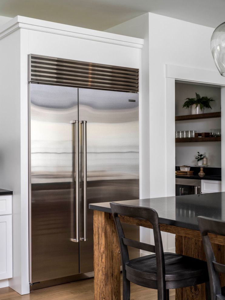 Kitchen - rustic kitchen idea in Boston