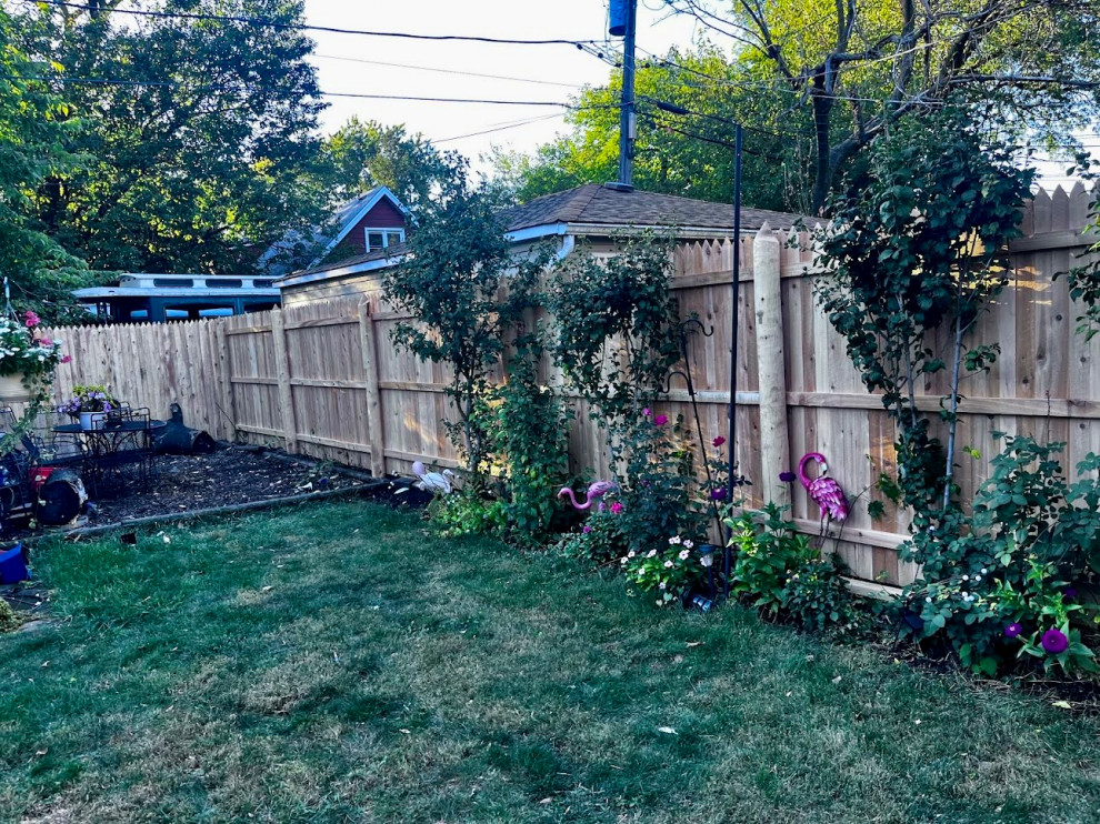 This is an example of a rustic landscaping in Chicago.