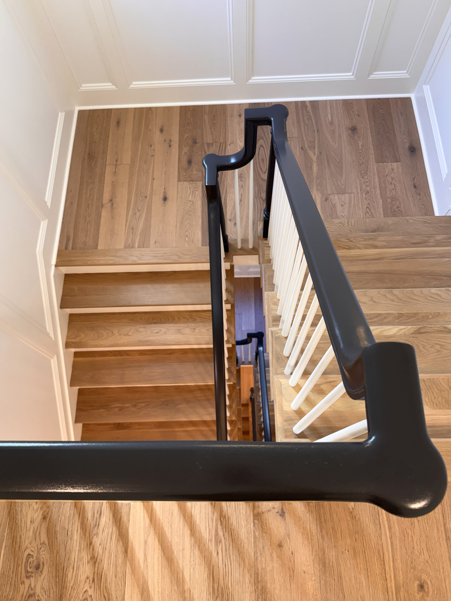 Project #160 | Traditional Box Stair with Gooseneck Handrail