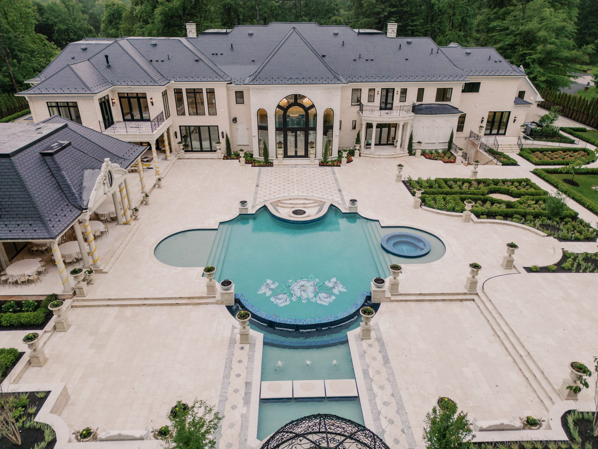 Château de Rêve — A Great Falls, VA Estate