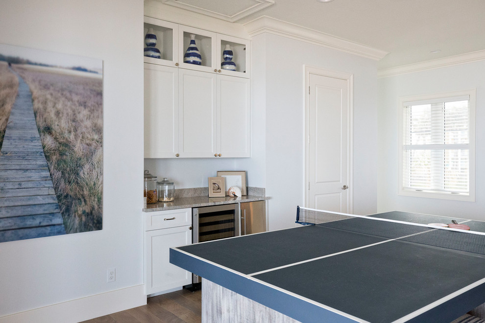 Home design - transitional home design idea in Orlando