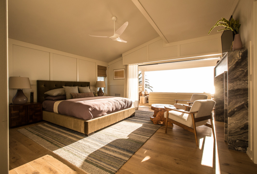 Inspiration for a beach style bedroom in San Diego.