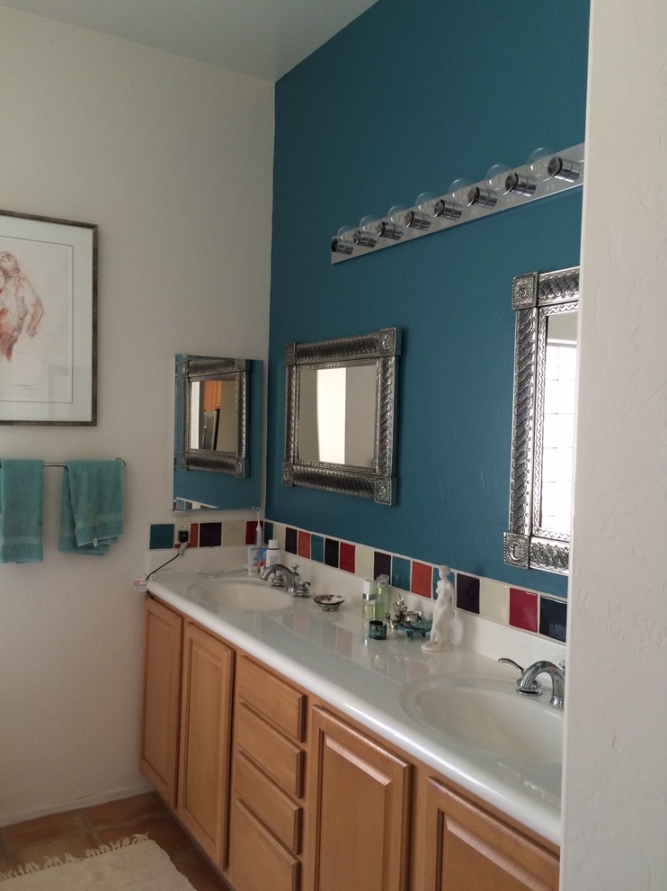 Home design - eclectic home design idea in Phoenix