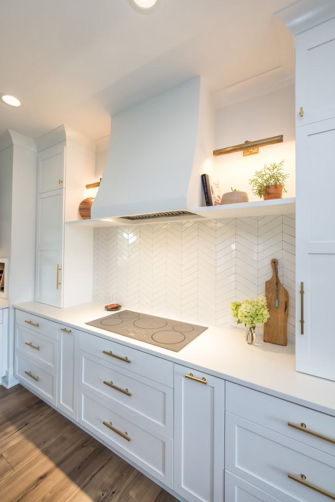 Kitchen - transitional kitchen idea