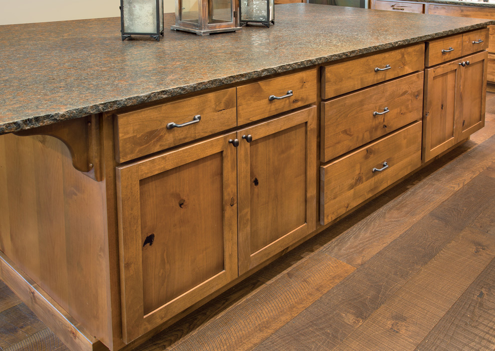 Kitchen - rustic kitchen idea