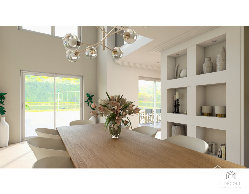 Источник вдохновения для домашнего уюта: гостиная-столовая среднего размера в стиле неоклассика (современная классика) с белыми стенами, мраморным полом, подвесным камином, белым полом и многоуровневым потолком