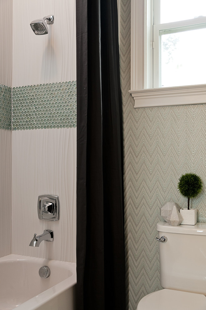 Bathroom - transitional bathroom idea