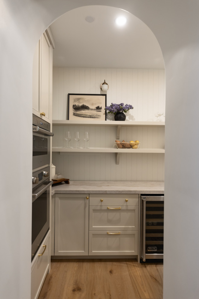 Home design - transitional home design idea in Phoenix